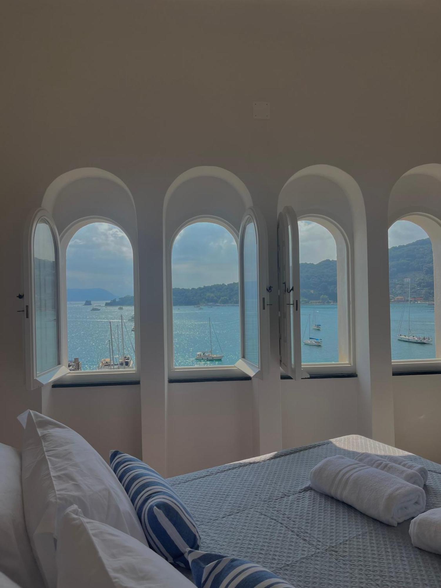 Le Finestre Veneris Hotell Porto Venere Eksteriør bilde